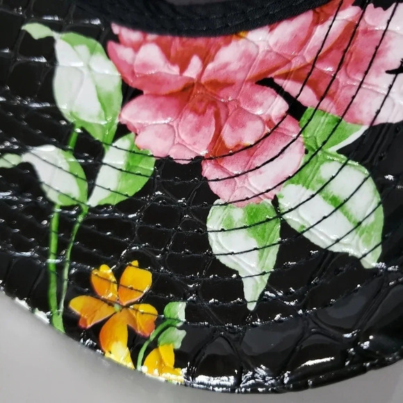 100 Miles HM Black Floral Womans Snapback Hat . - Picture 7 of 8